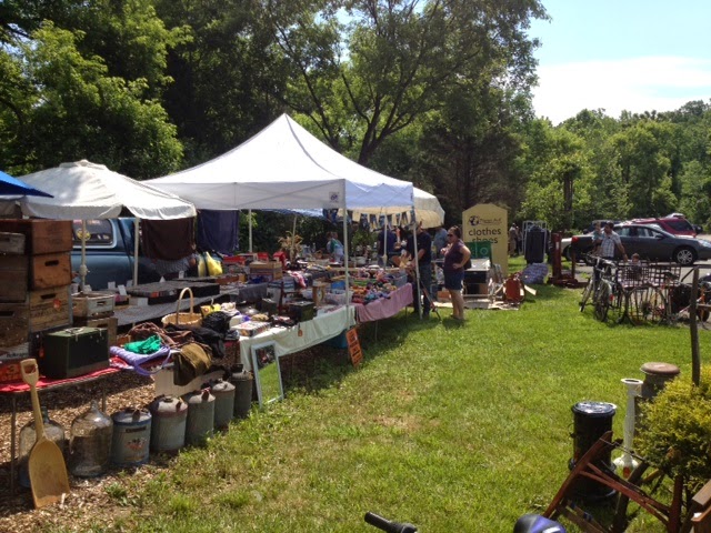 What is the market information for the flea market on route 206 in New Jersey?